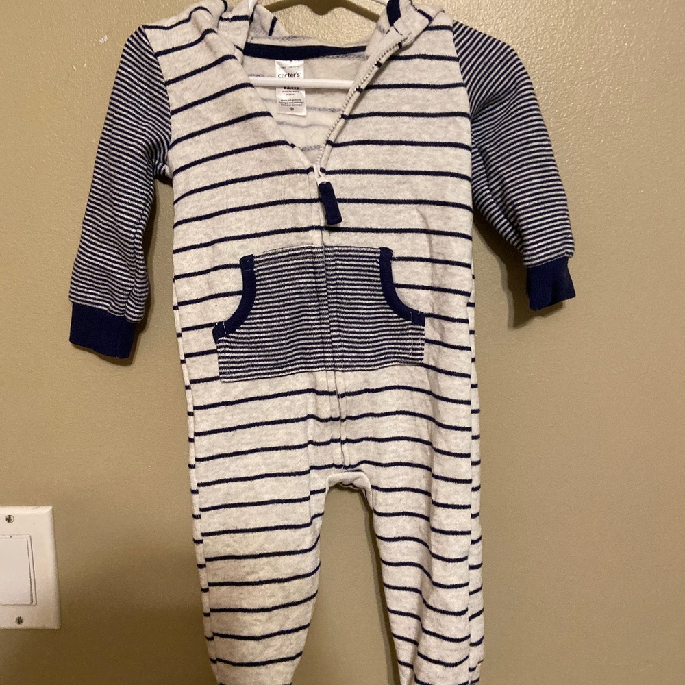 Carters long sleeve hooded romper
